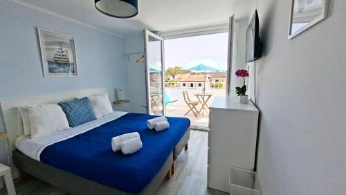 Deluxe Double Room with Balcony