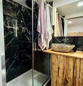 Queen Room with Shared Bathroom