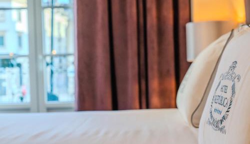 Deluxe Double Room with Square View