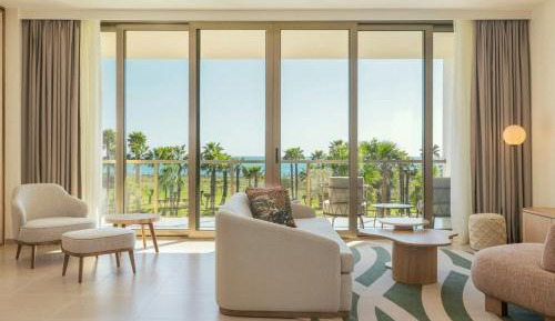 Junior King Suite with Balcony and Sea View