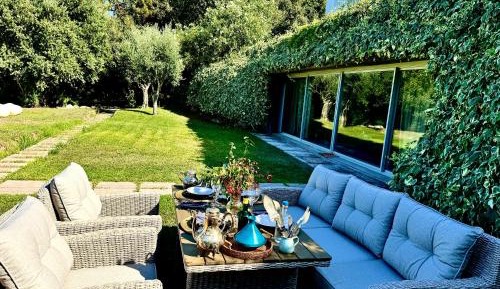 Family Room with Mountain View