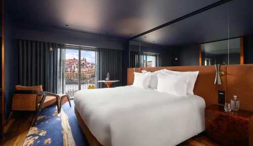 Deluxe King Room with River View