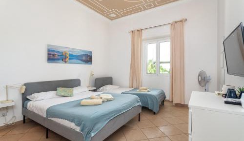 Triple Room with Shared Bathroom