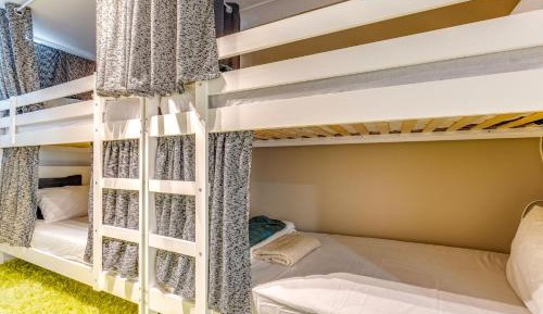 Bed in 6-Bed Mixed Dormitory Room