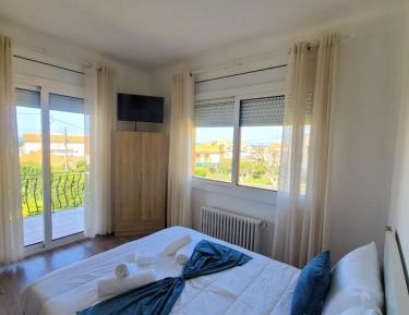 Double Room with Shared Bathroom