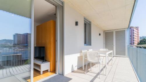 Studio with Balcony