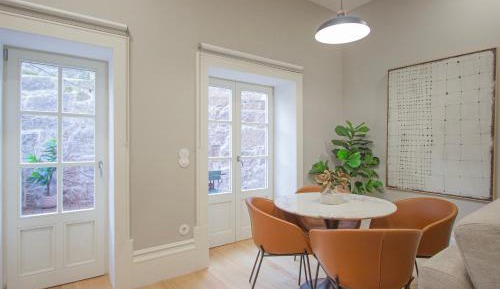 Apartment with Terrace and Garden View ( 1st Floor )