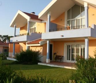 One-Bedroom Apartment with Garden View