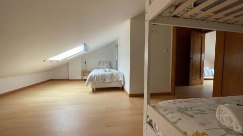 Single Bed in Mixed Dormitory Room