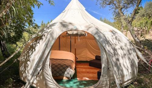 Tent w/ a Shared Bathroom (4 Adults)