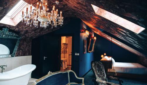Suite with Bath