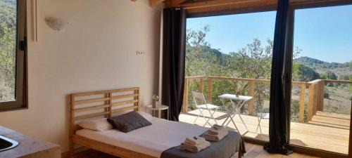 Suite with Mountain View