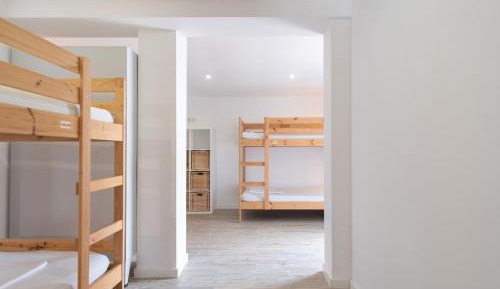 Bed in 6-Bed Mixed Dormitory Room