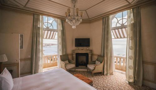 Superior Suite Frontal Ocean View