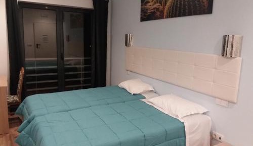 Twin Room with Private Bathroom