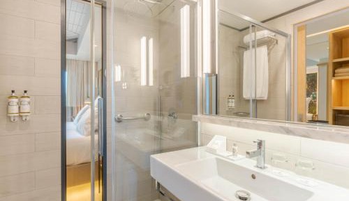 Double or Twin Room with Panoramic River View