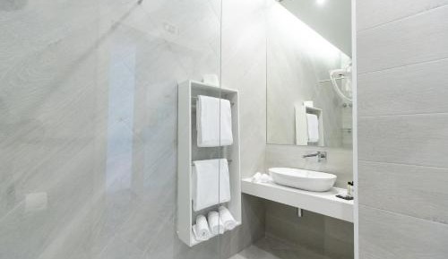 Standard Double or Twin Room with Garden View