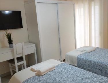 Twin Room with Private Bathroom