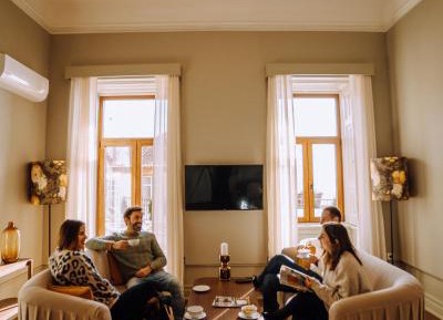 Superior 4-Bedroom Apartment