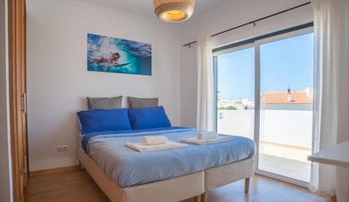 Double or Twin Room with Shared Bathroom