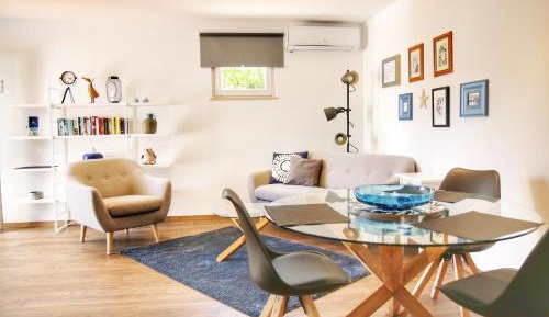 One-Bedroom Apartment with Terrace
