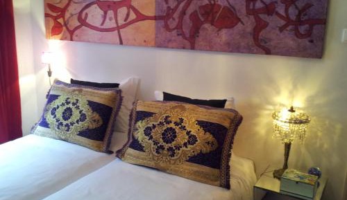 Twin Room with Shared Bathroom