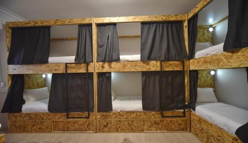 Bed in 6-Bed Mixed Dormitory Room