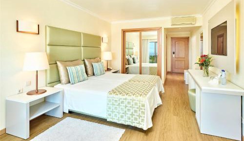 Deluxe Twin Room with Land View
