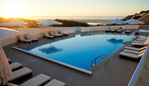 Two-Bedroom Apartment with Sea View