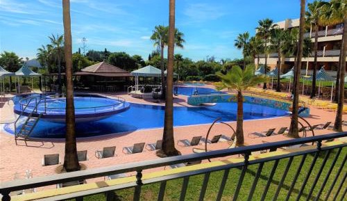 Deluxe Twin Room with Pool View
