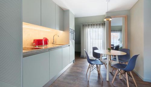 Two-Bedroom Apartment (6 Adults)