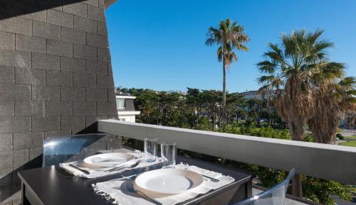 Studio Apartment with Sea View