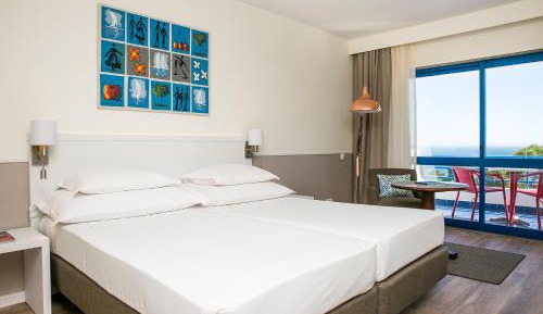 Deluxe Twin Room with Sea View