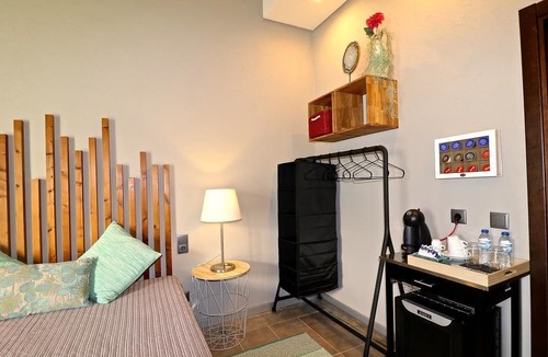 Patroves Hotel | Lost & Found - Guesthouse & Suites