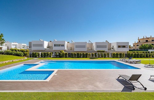 Parchal Villa | Casa MarTan - Deluxe Villa by Ideal Homes