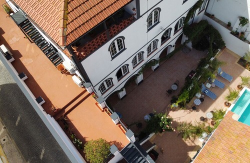 Coruche House | Patio da Villa Guest House