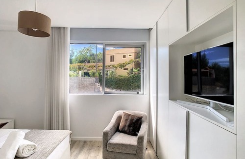 Santo Antonio Apartment | Uptown Apartment - Two Bedroom Apartment, Sleeps 4