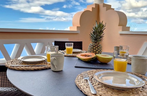 Sao Goncalo House | Ocean 59 by LovelyStay
