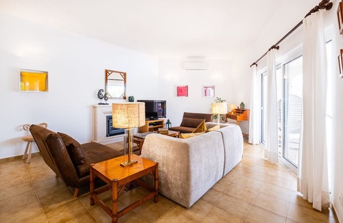 Monte Raposo Villa | Villa Sunshine