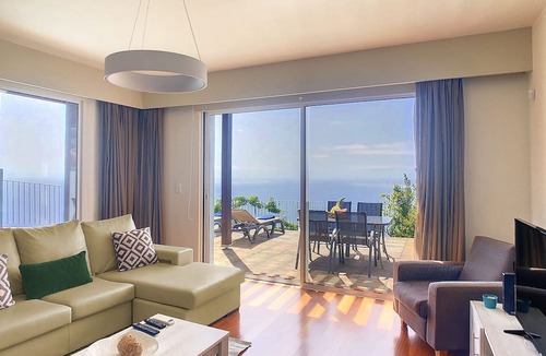 Calheta House | Villa Miradoura by Lovelystay
