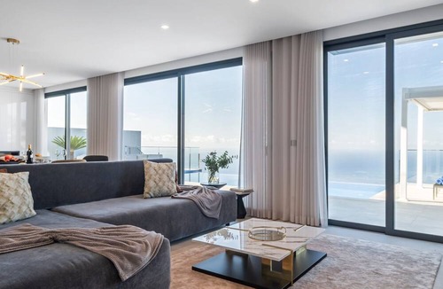 Santa Maria Maior House | Villa Boa Nova Branca by LovelyStay