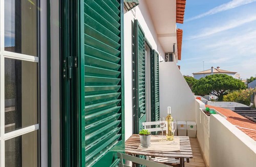 Montenegro Apartment | Faro Airport Flat 4 by Homing
