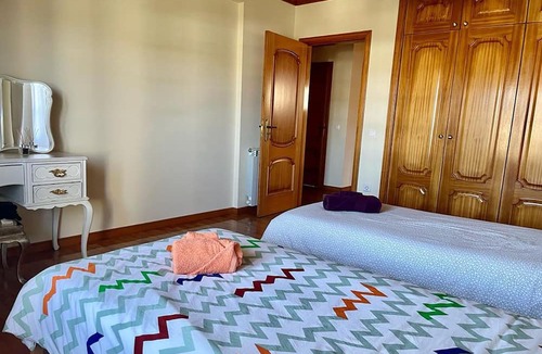 Torres Vedras House | Quarto Twin com Varanda