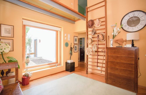 Reveladas House | Local 9 - Casa do chapim azul