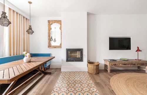 Alvito House | The Green House by Santiago de Alfama