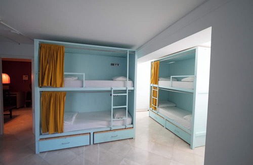 Estoril Hostel | Impact Beach House