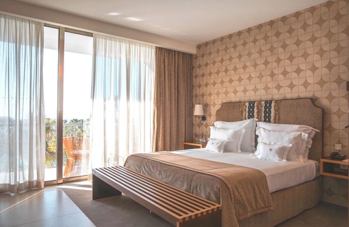 Salgados Resort | Wine & Books by the sea