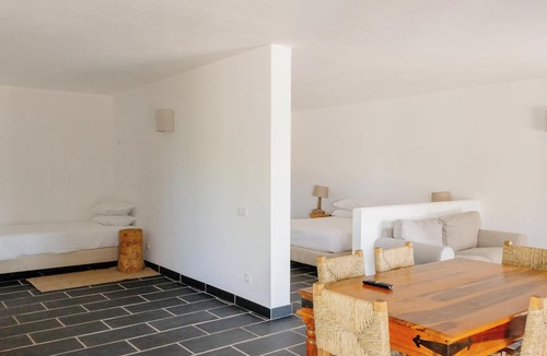 Zambujeira do Mar RV Rental | Monte Carvalhal da Rocha - Campground