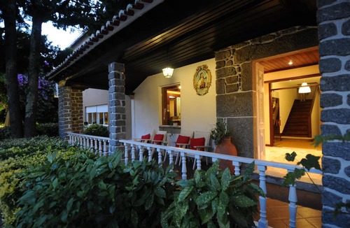 Caldelas Hotel | Corredoura Garden Alojamento