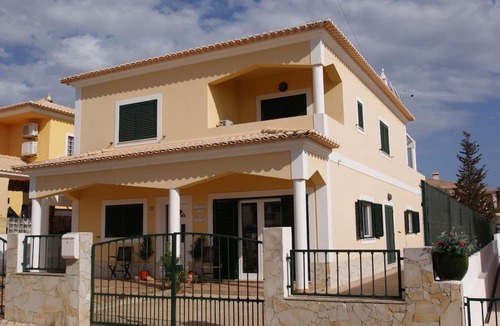 Barrocal Villa | A great private villa with swimmingpool, near the beach of Altura.